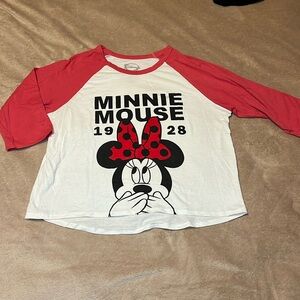 NWOT Disney’s Minnie Mouse 3/4 T-Shirt.
Size XL